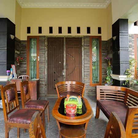 Reddoorz Syariah Near Rs Advent Bandar Lampung Hotell Exteriör bild