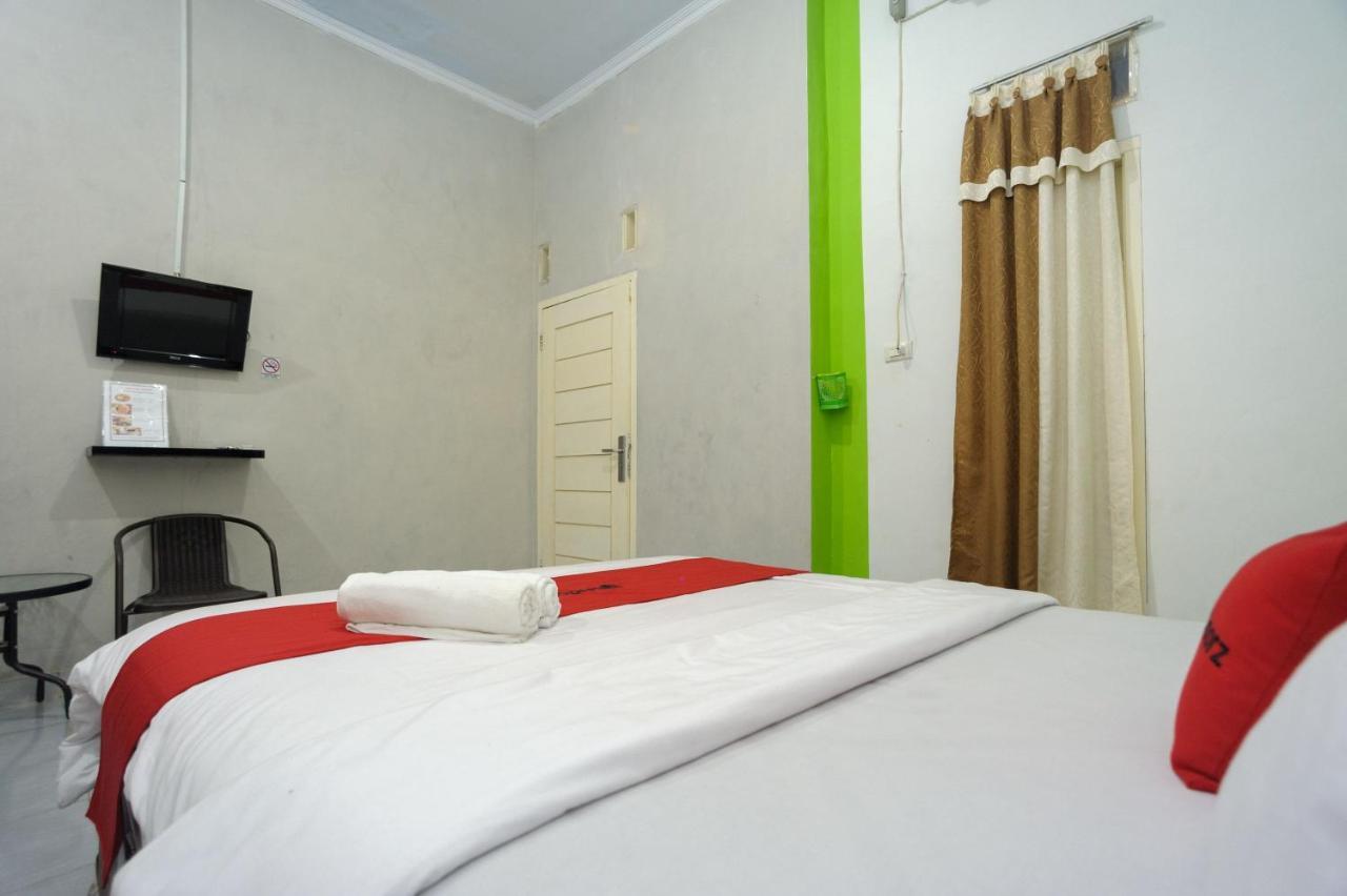 Reddoorz Syariah Near Rs Advent Bandar Lampung Hotell Exteriör bild